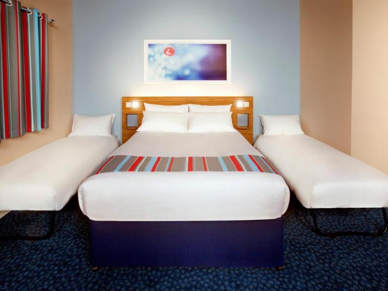 Travelodge High Wycombe Central Ngoại thất bức ảnh