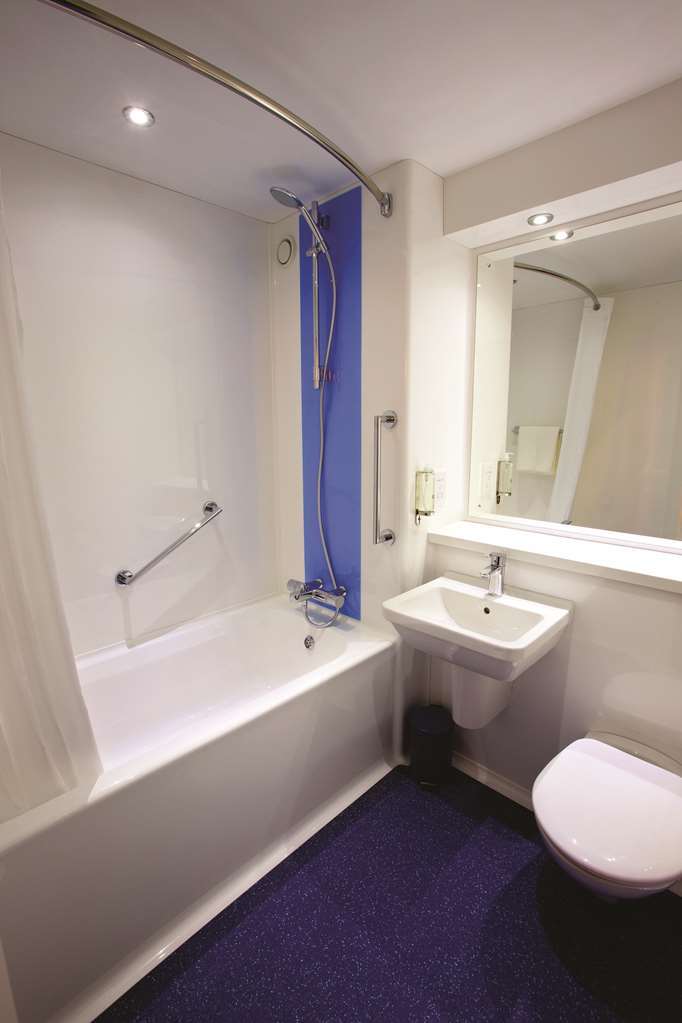 Travelodge High Wycombe Central Phòng bức ảnh